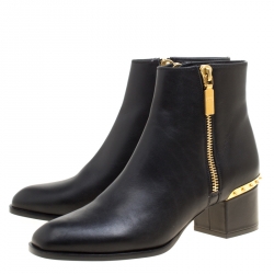 Pre Owned Alexander McQueen Black Spike Trim Leather Double Zipper Ankle Boots Size 39