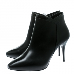 Pre Owned Alexander McQueen Black Leather Ankle Booties Size 39