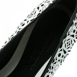 Pre Owned Alexander McQueen Monochrome Laser Cut Patent Leather Smoking Slippers Size 39