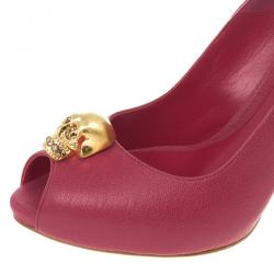 Pre Owned Alexander McQueen Pink Leather Skull Detail Peep Toe Pumps Size 40