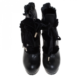 Pre Owned Alexander McQueen Black Leather and Velvet Lace Up Platform Ankle Boots Size 39