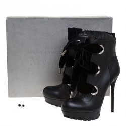 Pre Owned Alexander McQueen Black Leather and Velvet Lace Up Platform Ankle Boots Size 39