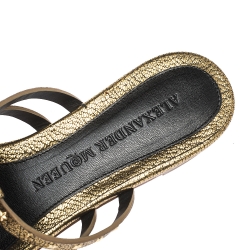 Pre Owned Alexander McQueen Metallic Gold Leather Embellished Skull Flat Thong Sandals Size 37