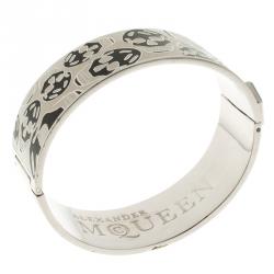 Pre Owned Alexander Mcqueen Black & Cream Enamel Skull Silver Tone Wide Bracelet