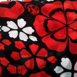 Pre Owned وشاح أليكساندر ماكوين أسود مورد وجماجم مطبوعة بشراشيب