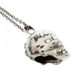 Pre Owned Alexander McQueen Crystal Embedded Silver Tone Skull Pendant Necklace