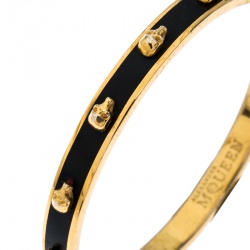 Pre Owned Alexander McQueen Black Enamel 3D Skull Narrow Bangle Bracelet