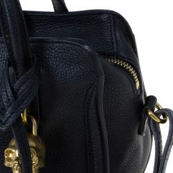 مملوكة مسبقًا Alexander McQueen Black Leather Mini Padlock Tote