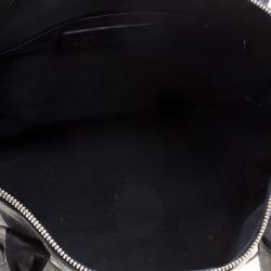 Alexander McQueen Black Leather Triangle Studded De Manta Tote