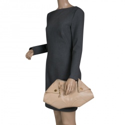 Pre Owned Alexander McQueen Beige Leather Medium Faithful De Manta Clutch