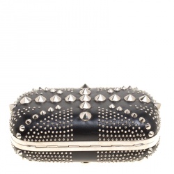 Pre Owned Alexander McQueen Black Leather Skull Studded Brittania Clutch