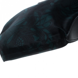 Pre Owned Alexander McQueen Black/Green Printed Fabric Medium De Manta Clutch