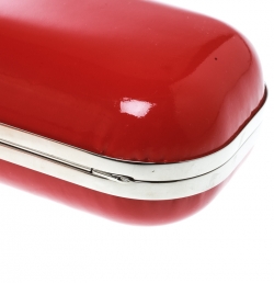 Pre Owned Alexander McQueen Red Patent Leather Skull Knuckle Clutch