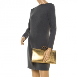 Pre Owned Alexander McQueen Gold Leather Skull Knuckle Flat Clutch