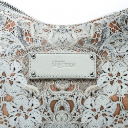 Pre Owned Alexander McQueen White Printed Satin Medium De Manta Clutch