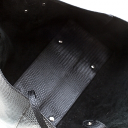 Pre Owned Alexander Mcqueen Black Textured Leather Tote