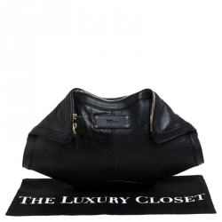 مملوكة مسبقًا Alexander McQueen Black Leather Medium De Manta Clutch