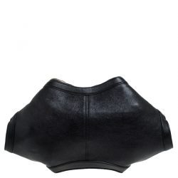 مملوكة مسبقًا Alexander McQueen Black Leather Medium De Manta Clutch