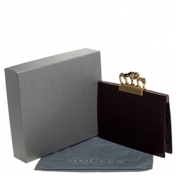 مملوكة مسبقًا Alexander McQueen Crocodile Embossed Leather Skull Knuckle Flat Clutch