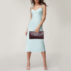 Pre Owned Alexander McQueen Burgundy Croc Embossed Leather The Knuckle Clutch