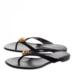 Pre Owned Alexander McQueen Black Suede Crystal Embellished Skull Flat Thong Sandals Size 35