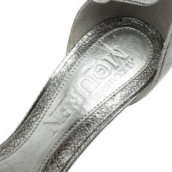 Pre Owned Alexander McQueen Metallic Silver Textured Leather Ivy Leaf Embellished Open Toe Sandals Size 38.5