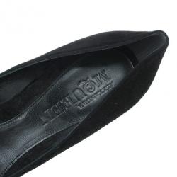 مملوكة مسبقًا Alexander McQueen Black Suede Armadillo Wedge Pumps Size 40