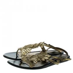 Pre Owned Alexander McQueen Gold Leather Flat Sandals Size 40.5