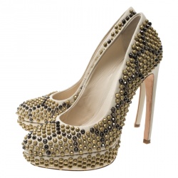 Pre Owned Alexander McQueen Beige Hexagon Stud Embellished Leather Platform Pumps Size 37