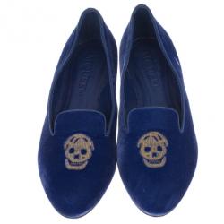 مملوكة مسبقًا Alexander McQueen Blue Velvet Skull Smoking Slippers Size 40
