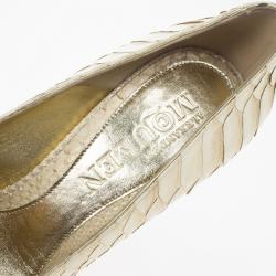 Pre Owned Alexander McQueen Python Pearl Skull Studded Peep Toe Pumps Size 39