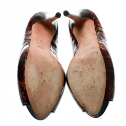 Pre Owned Alexander McQueen Two Tone Brown Tortoise Shell Embossed Patent Leather Pumps Size 39