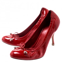 Pre Owned Alexander McQueen Red Patent Leather Bow Detail Scrunch Pumps Size 36