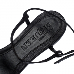 Pre Owned Alexander McQueen Black Leather Skull Toe Ring Sandals Size 37