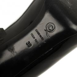 مملوكة مسبقًا Alexander McQueen Black Patent Leather Skull Detail Peep Toe Pumps Size 39.5