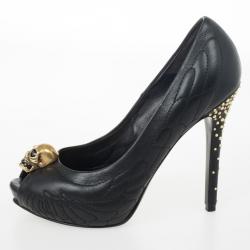 Pre Owned Alexander McQueen Studded Leather Skull Peep Toe Pumps Size 37.5
