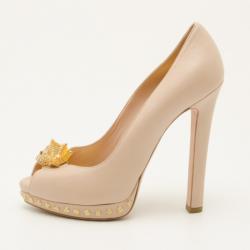 Pre Owned Alexander McQueen Beige and Gold Skull Pumps Size 38