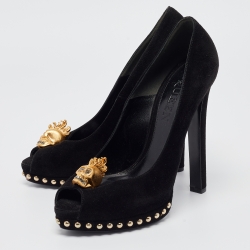Pre Owned Alexander McQueen Black Suede Skull Embellished Peep Toe Pumps Size 40