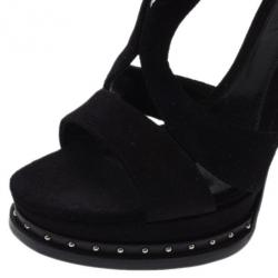 Pre Owned صندل اليكساندر مكوين أرماديلو مرصع جلد أسود مدبوغ مقاس 40