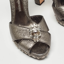 Pre Owned Alexander McQueen Metallic  Leather Crystal Embellished Skull Ankle Strap Sandals Size 39