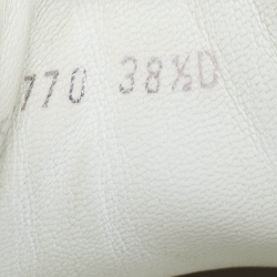 مملوكة مسبقًا Alexander McQueen White/Purple Leather Larry Sneakers Size 38.5