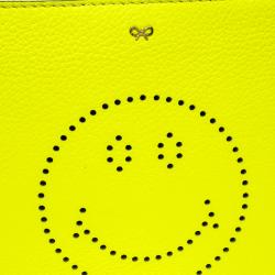 Pre Owned Anya Hindmarch Neon Yellow Leather Smiley Zip Top Pouch