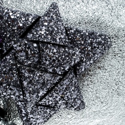 Pre Owned Anya Hindmarch Metallic Silver Crinkle Leather Scrooge Day Glitter Clutch