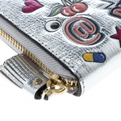 Pre Owned Anya Hindmarch Silver Leather All Over Wink Stickers Zip Around Wallet
