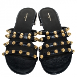 مملوكة مسبقًا Balenciaga Blue Leather Studded Flat Sandals Size 40