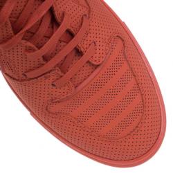 مملوكة مسبقًا حذاء بالنسيياغا أحمر مخرم عنق مرتفع رياضي مقاس 45