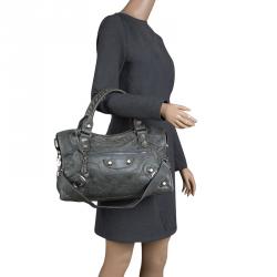 Pre Owned Balenciaga Sage Green Leather Classic City GSH Tote