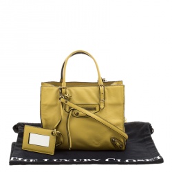 مملوكة مسبقًا Balenciaga Curry Leather Mini Papier A4 Magnet Tote