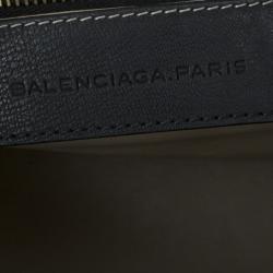 مملوكة مسبقًا Balenciaga Black Leather Lune Tote
