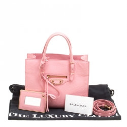 مملوكة مسبقًا Balenciaga Pink Leather Mini Metallic Papier A4 Top Handle Bag